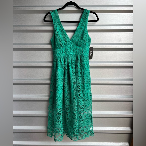Lulus Lace Dress - Picture 1 of 6
